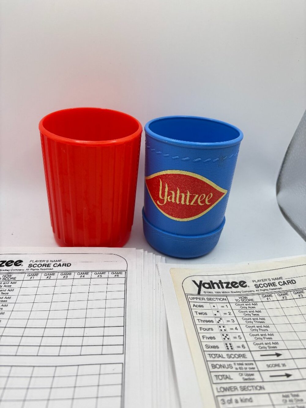 Vintage 1970'S MB Yahtzee MCM Replacement Blue & Red Dice Cups & scoring sheets